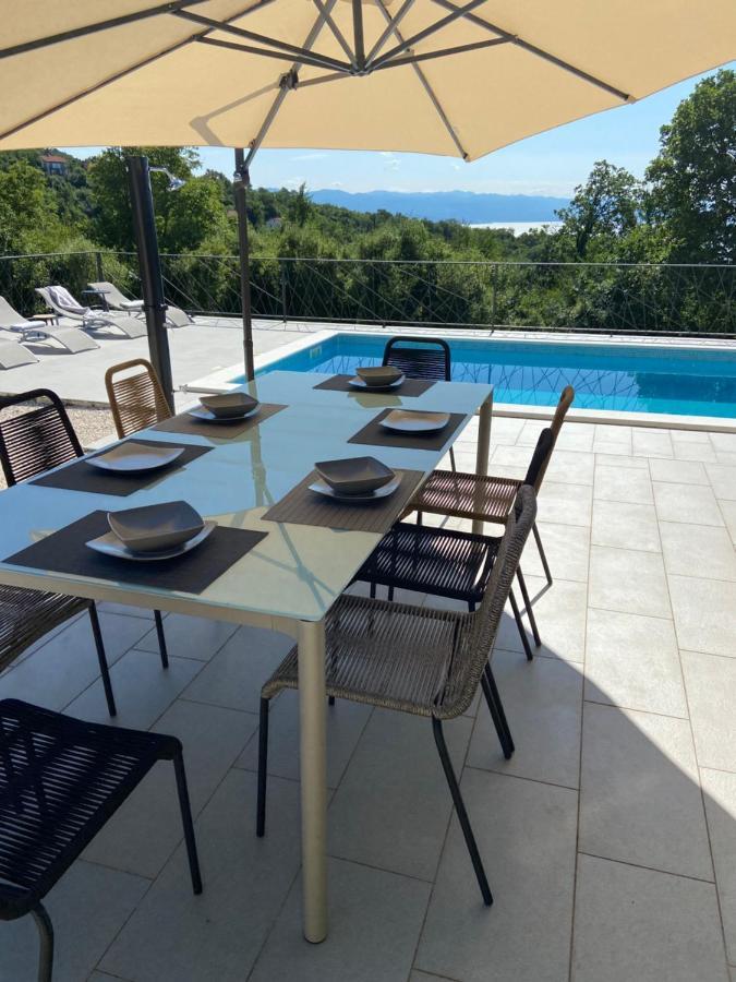 Villa Castanea โอปาติยา ภายนอก รูปภาพ
