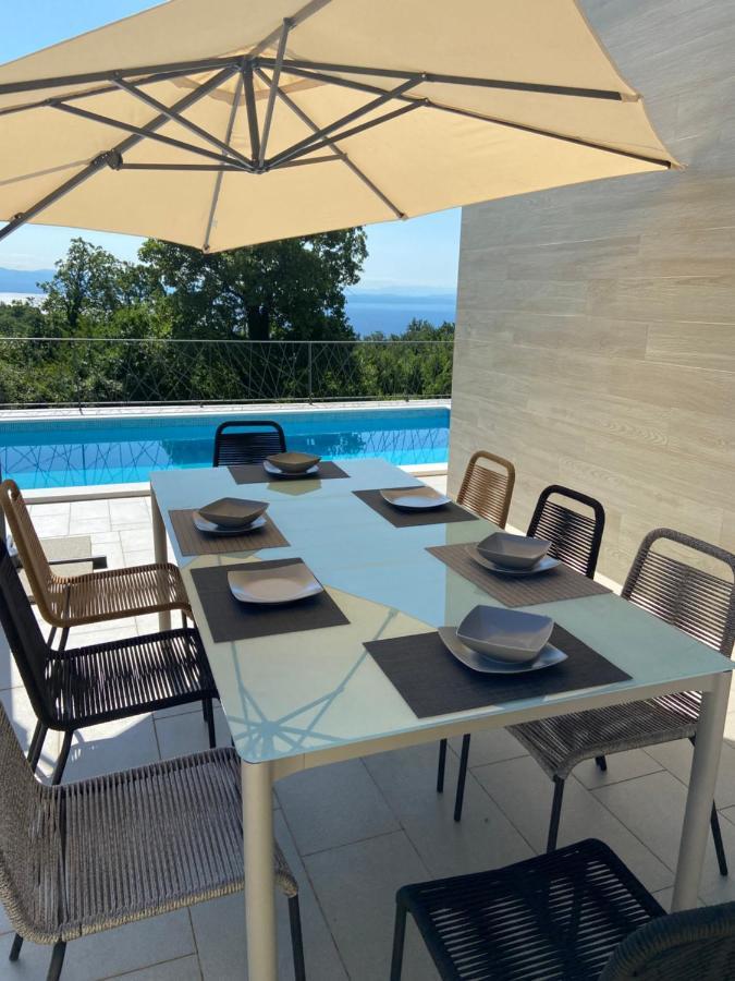 Villa Castanea โอปาติยา ภายนอก รูปภาพ
