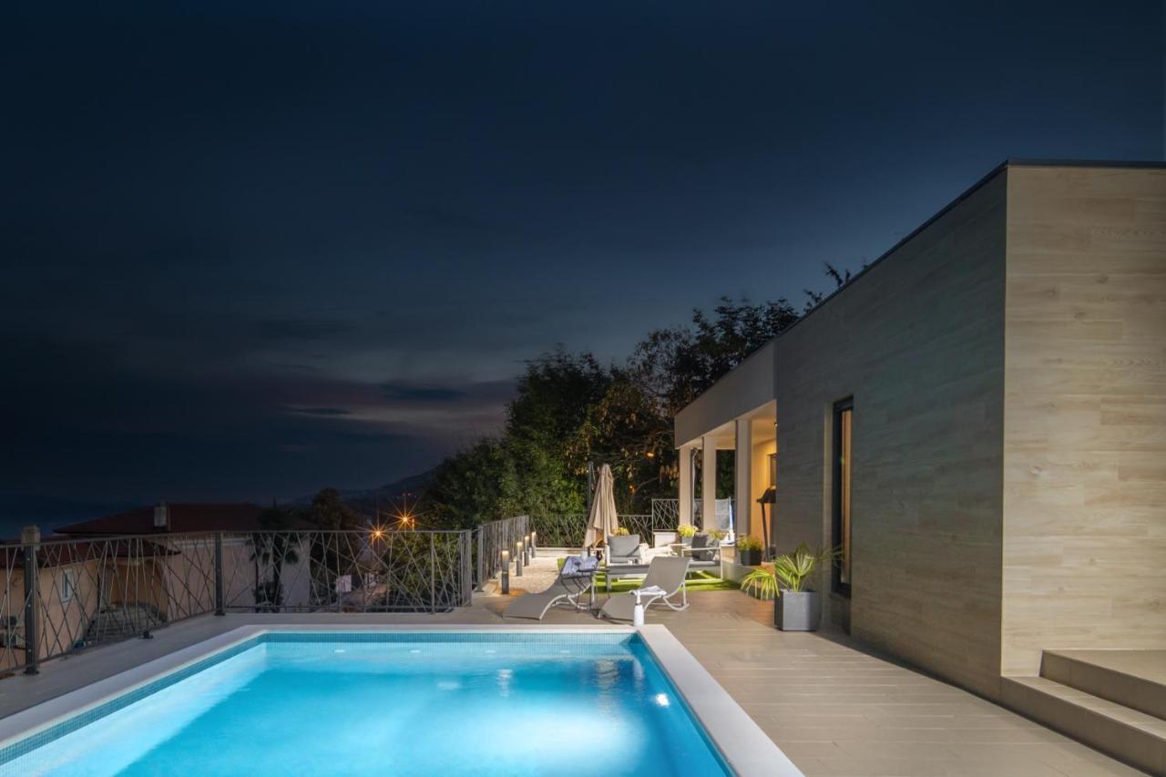 Villa Castanea โอปาติยา ภายนอก รูปภาพ